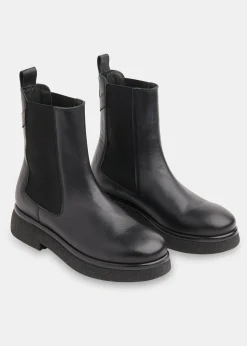 Black Aelin Chelsea Boot