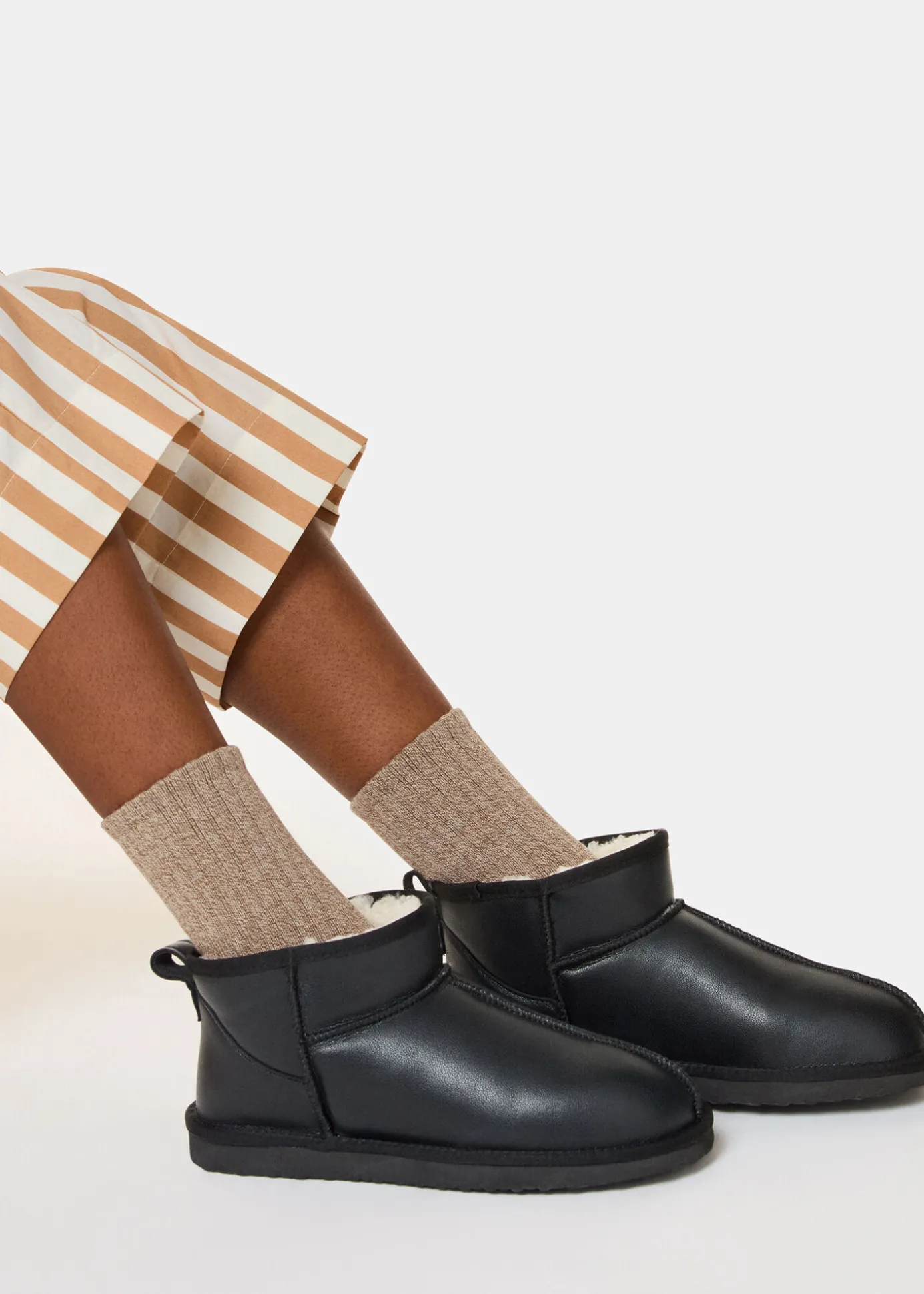 Black Mable Slipper Boot