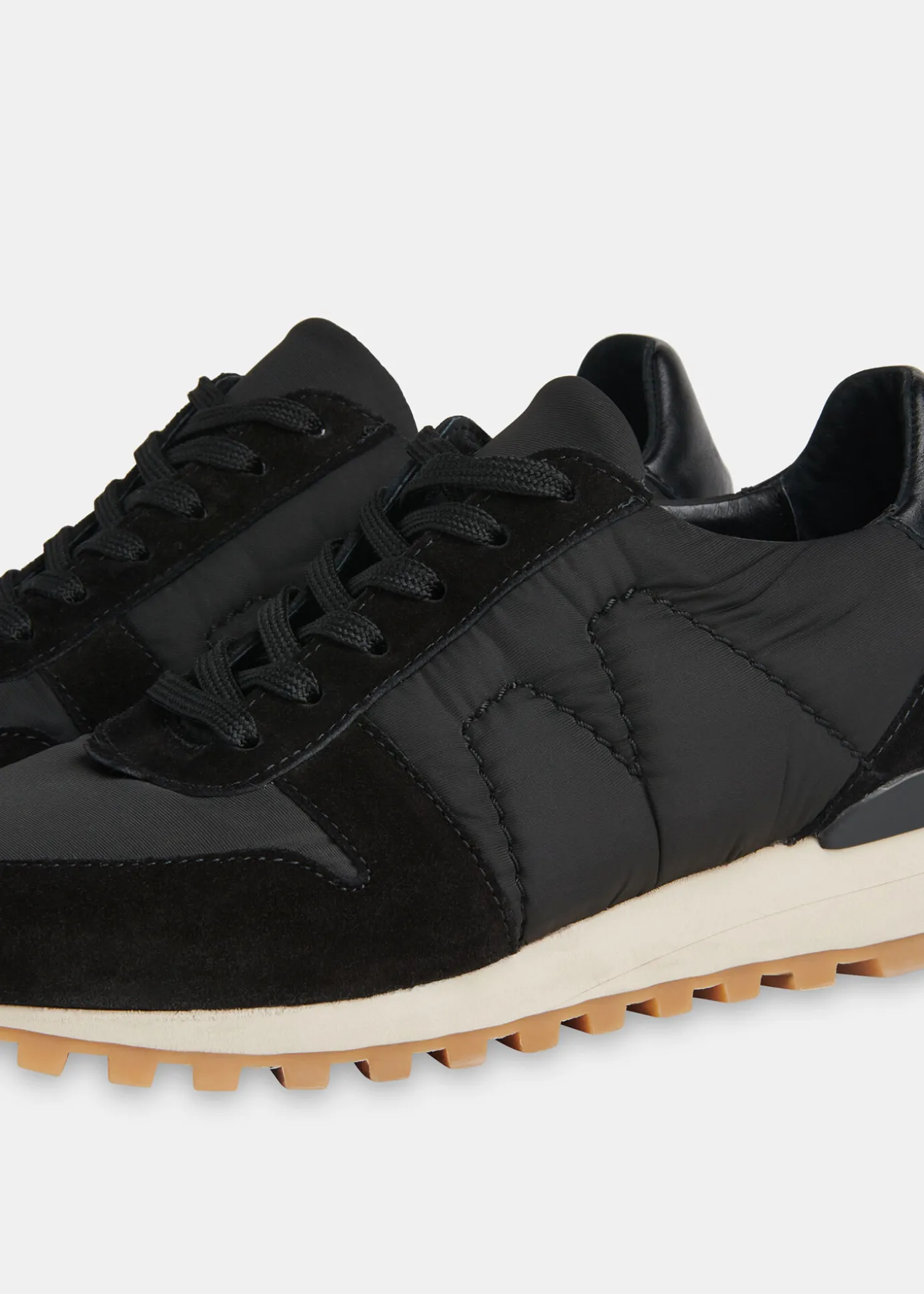 Black Silas Padded Runner